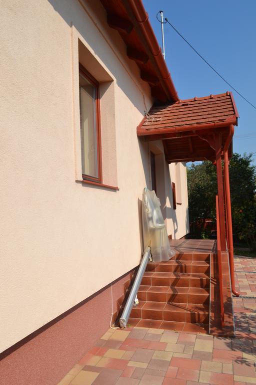 Modos Falusi Szallashely Bihartorda Zewnętrze zdjęcie